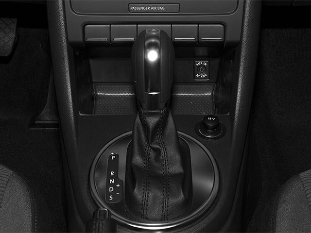 2013 Volkswagen Beetle Base