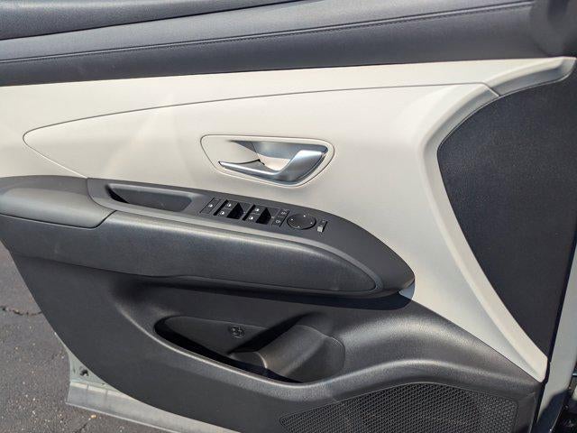 2025 Hyundai TUCSON SE FWD