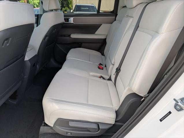 2027 Hyundai SANTA FE SE FWD