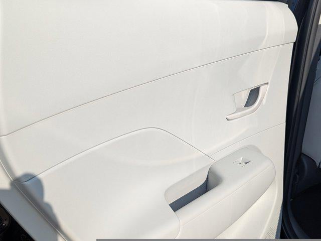 2025 Hyundai KONA SEL FWD