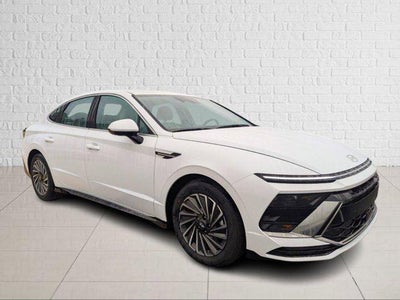 2025 Hyundai SONATA HYBRID SEL