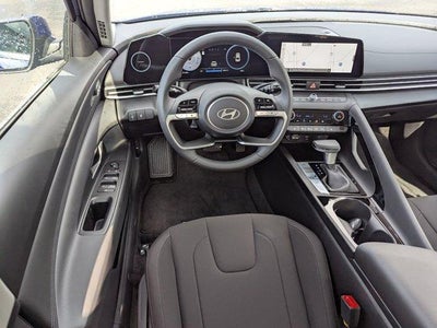 2025 Hyundai ELANTRA SEL Convenience IVT