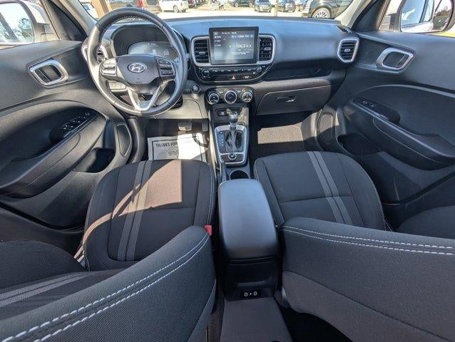 2024 Hyundai VENUE SEL IVT