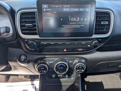 2024 Hyundai VENUE SEL IVT