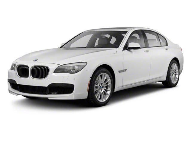 2012 BMW 750i Sedan