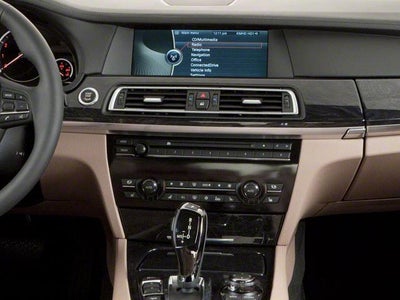 2012 BMW 750i Sedan
