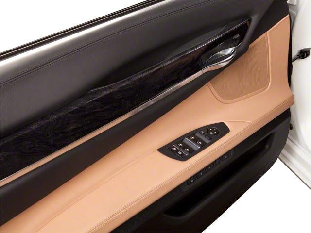 2012 BMW 750i Sedan