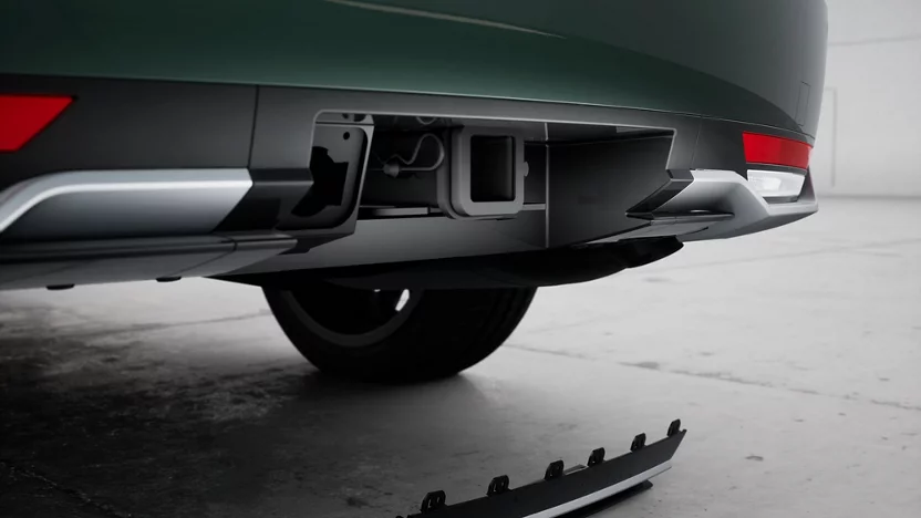 Tow hitch & towing mode